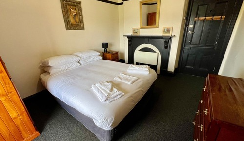 Double Room Balcony, Shared Bathroom