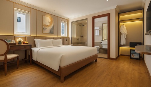 Premium Double or Twin with Window