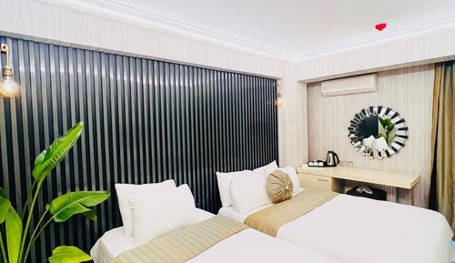 Economy Twin Room, Balcony