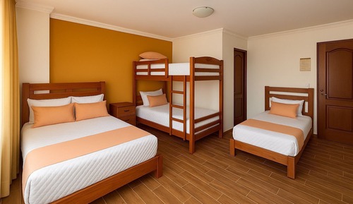 Comfort Room, City View