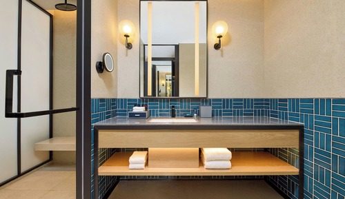 Room, 1 King Bed, City View