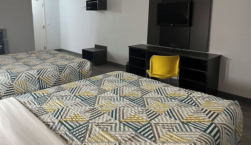 Deluxe Room, 2 Queen Beds, Non Smoking