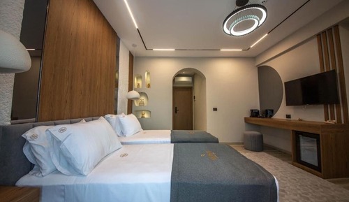 Deluxe Double or Twin Room, Balcony