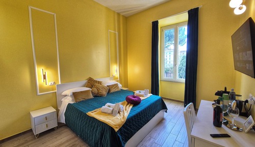 Deluxe Room, City View