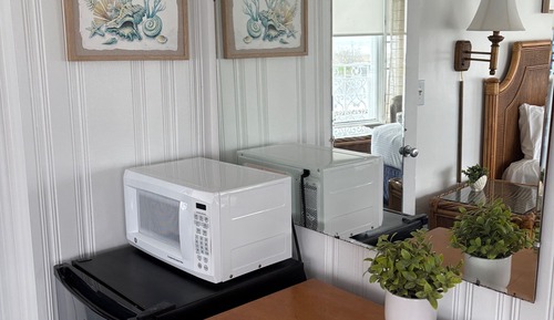 Deluxe Room, 1 King Bed, Partial Ocean View