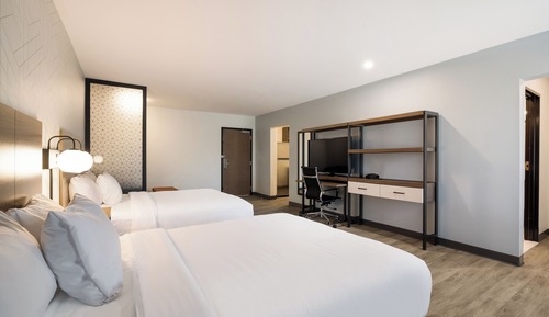 Suite, 2 Queen Beds, Accessible, Non Smoking