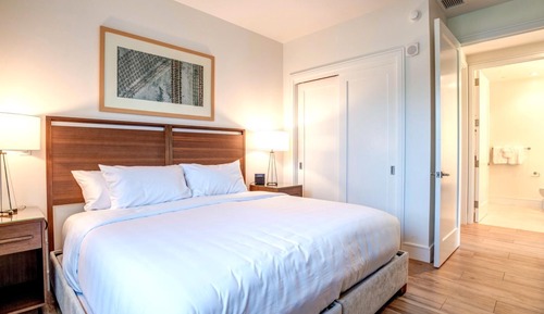 Condo (6 Bedrooms)