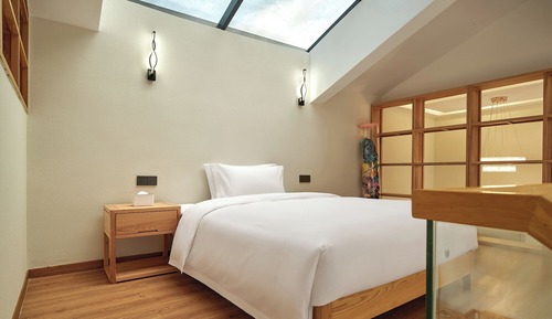 Economy Suite, Mountain View