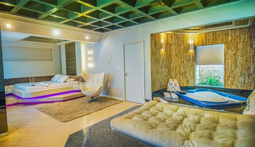 Presidential Suite, Multiple Beds