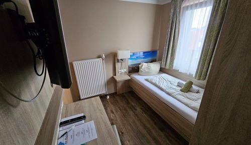 Economy Single Room