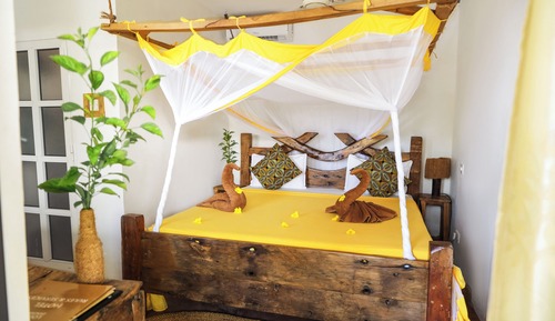 Economy Room, Garden View