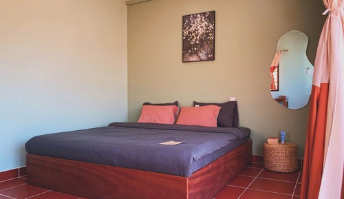 Standard Double Room, 1 King Bed, Private Bathroom, Garden View