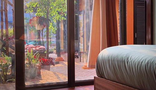 Family Room, 2 Queen Beds, Private Bathroom, Garden View