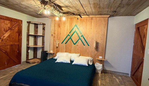 Deluxe Cabin, Mountain View