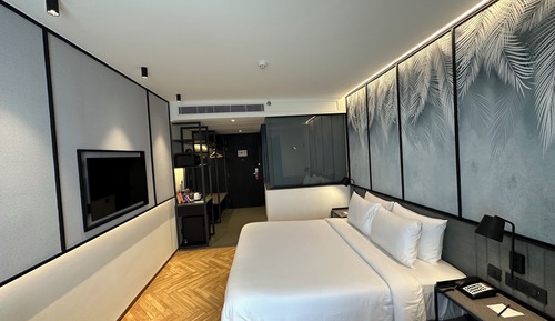 Superior Room, 1 King Bed