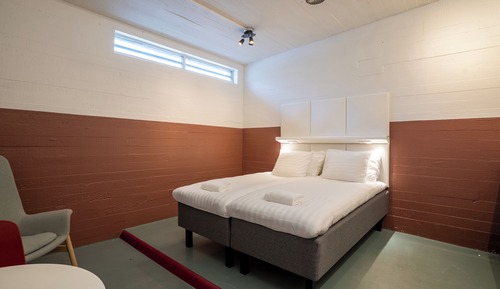 Double Cell Room (External Private Shower/Bathroom)