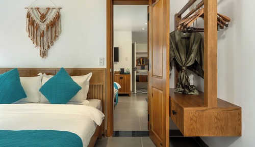 Family Room, Multiple Beds, Balcony, City View