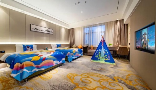 Comfort Triple Room, City View