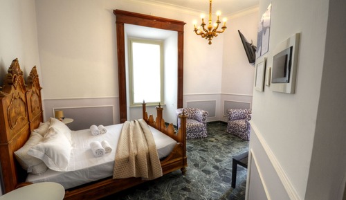 Deluxe Double Room, City View