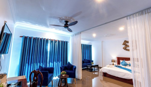 Junior Suite, Pool View
