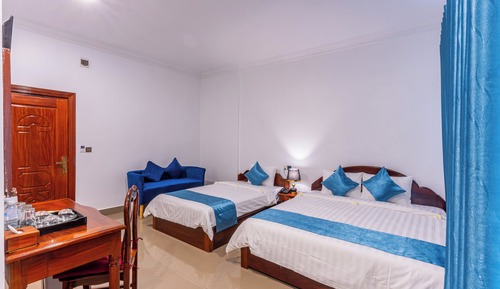 Family Room, 2 Bedrooms