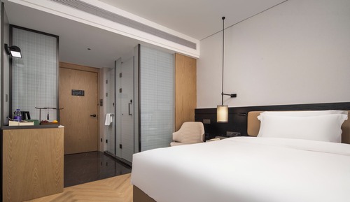 Superior Double Room, City View