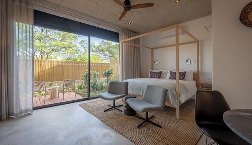 Deluxe Room, Patio, Garden View