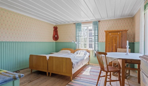 Cottage - without private bathroom