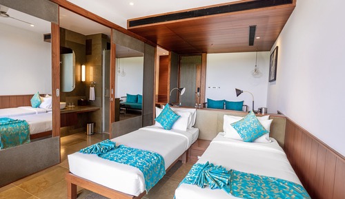 Deluxe Double Room, Balcony, Garden View
