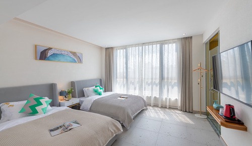 Elite Twin Room