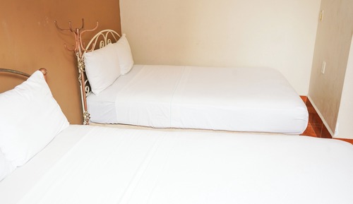 Standard Room, 2 Double Beds