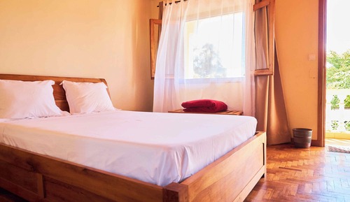 Economy Double Room, 1 Queen Bed, Balcony, Garden View