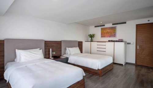 Premium Duplex, 2 Bedrooms, Balcony, City View