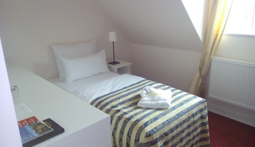 Classic Single Room