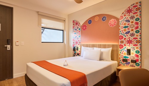 Traditional Room, 1 Queen Bed