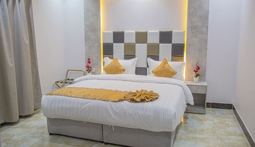 Basic Double or Twin Room, City View