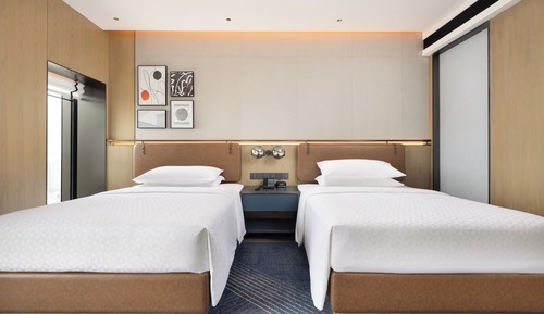 Standard Room, 2 Double Beds, City View