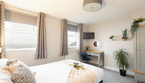 Standard Room, Multiple Beds, Non Smoking