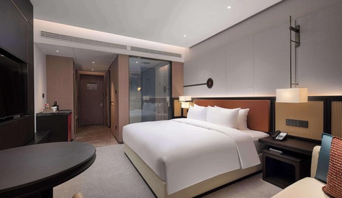 Superior Room, 1 King Bed, Non Smoking