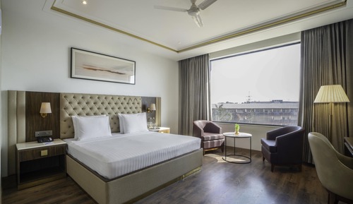 Deluxe Double or Twin Room