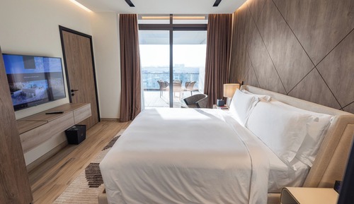 The Cosmopolitan City View Two Bedroom Suite High Floor