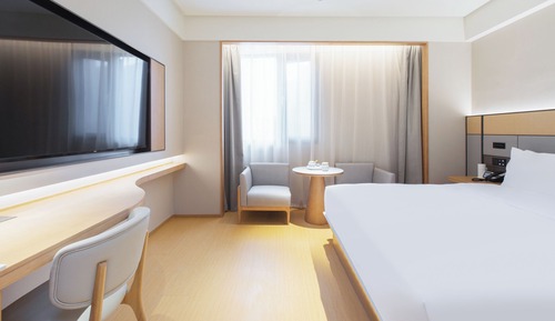 Classic Double Room, City View