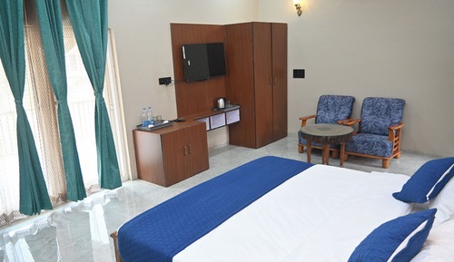 Superior Double or Twin Room, Balcony, Garden View