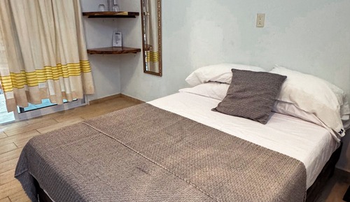 Standard Double Room, Garden View