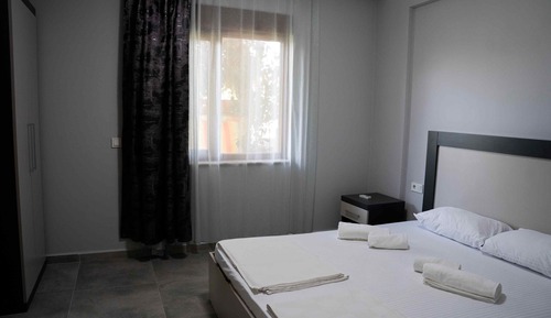 Family Apartment, 1 Bedroom, Garden View