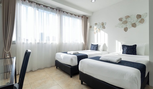 Family Studio Suite, City View (Elevator Available)