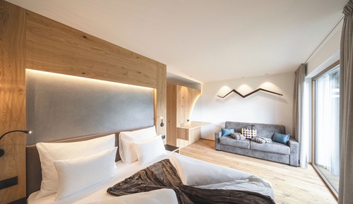 Double Room, Balcony, Mountain View