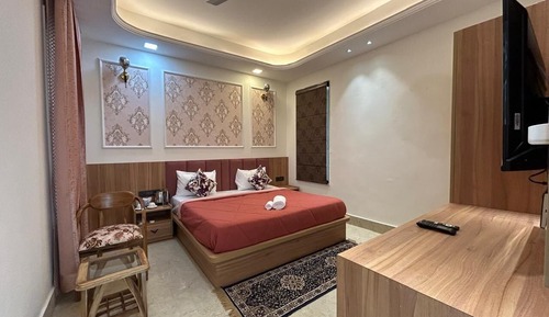 Classic Double Room, City View