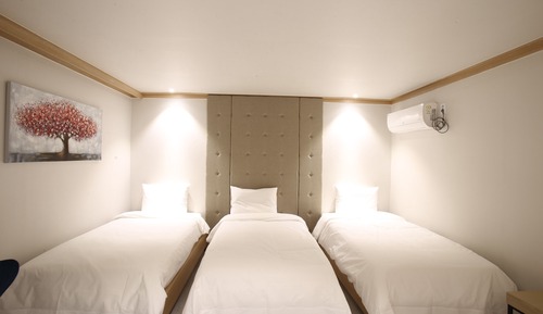 Presidential Triple Room