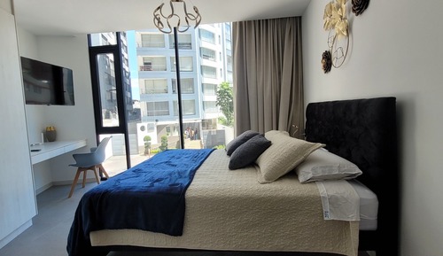 Executive Studio, City View